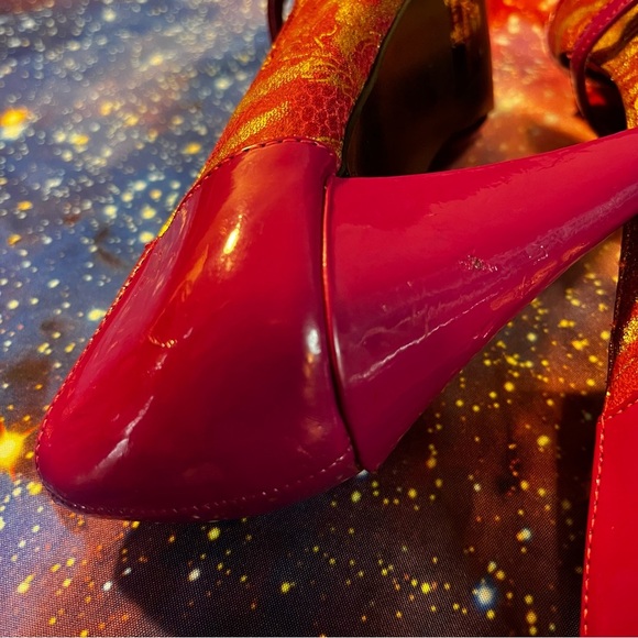 Vintage Pink & Gold Faux Snakeskin Heels - Picture 5 of 13